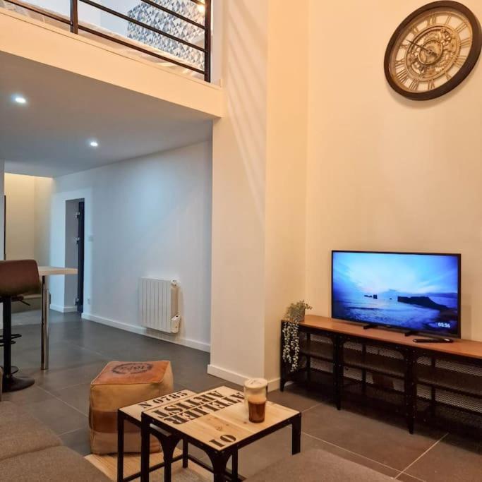 Grand Loft Avec Terrasse Privee Saint-Etienne (Loire) Exterior foto